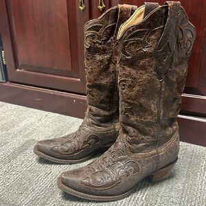 Size 5 Corral boots